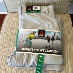 GERRY WOMANS STRETCH SNOW PANT, NWT!